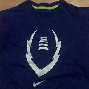 Nike kids large long sleeve t shirt